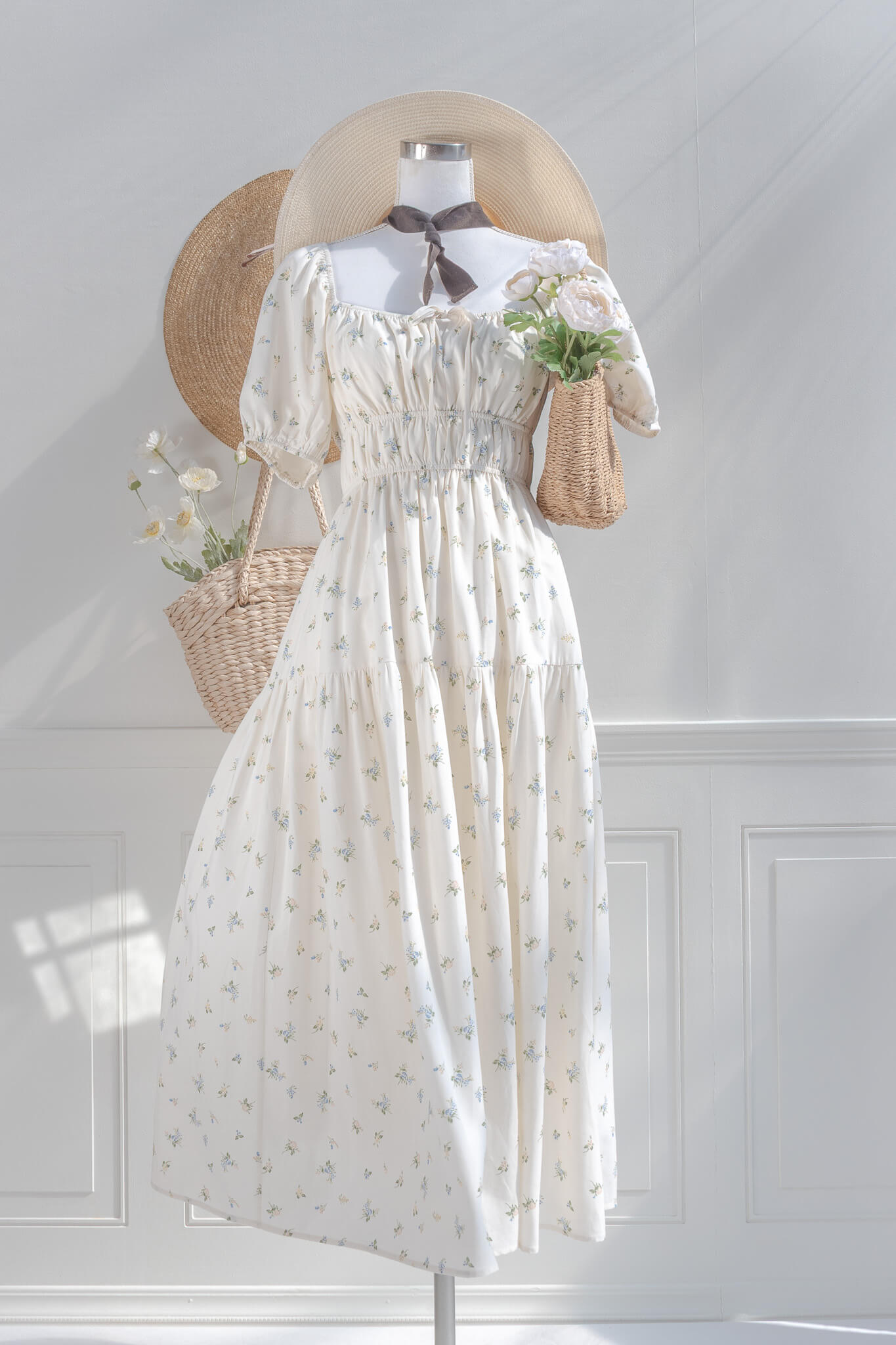 Elisette Cottagecore Dress / Midi Amantine Elisette Cottagecore Dress / Midi Amantine
