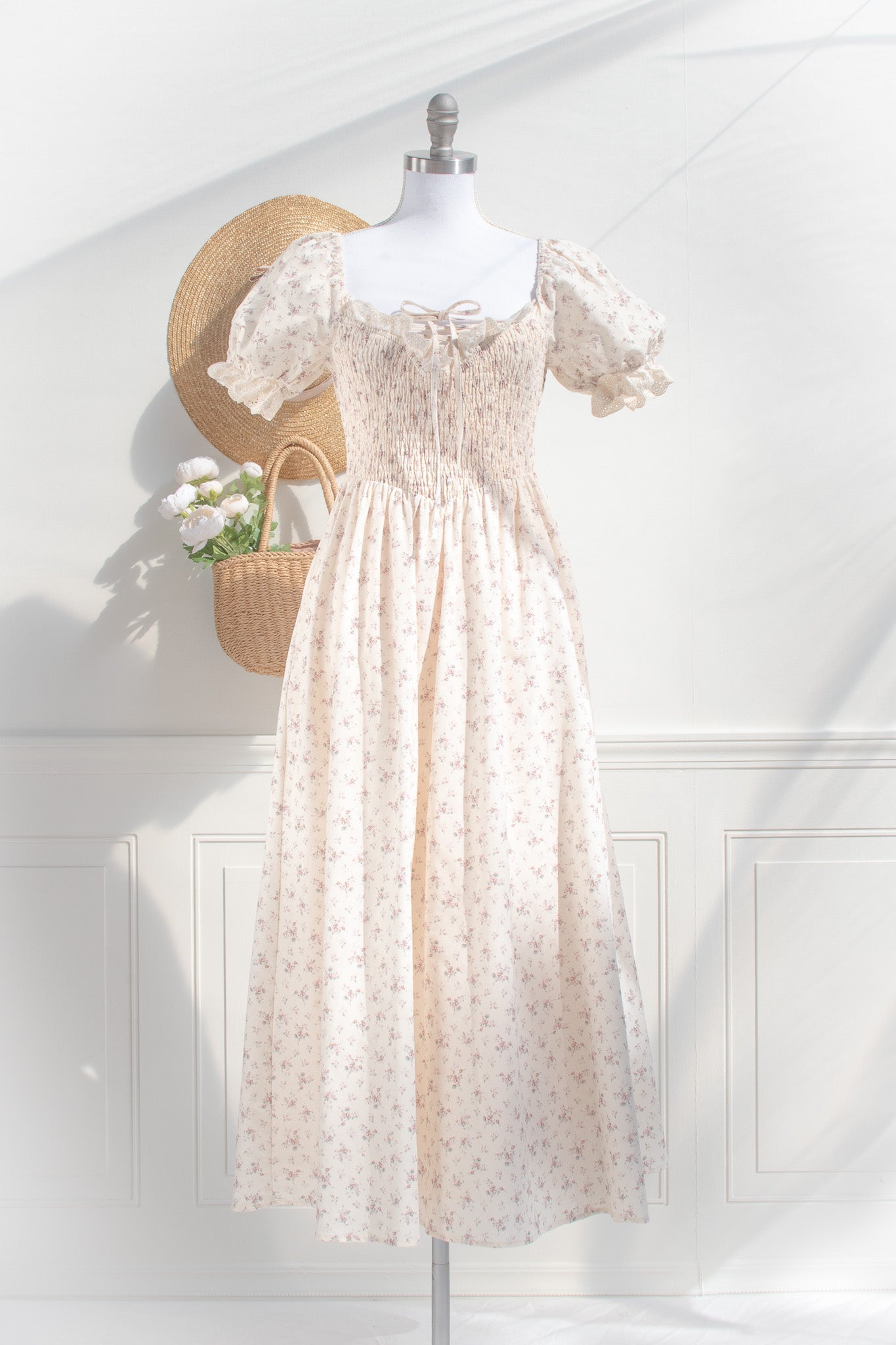Cotton smocked corset midi dress cream floral | Amantine Large Cotton smocked corset midi dress cream floral | Amantine Large