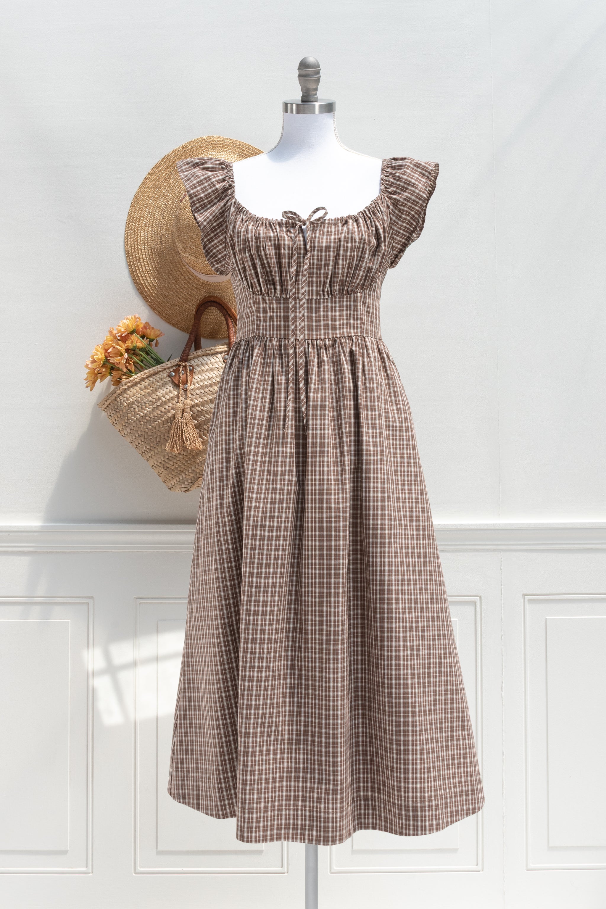 Feminine French Girl Style – Amantine