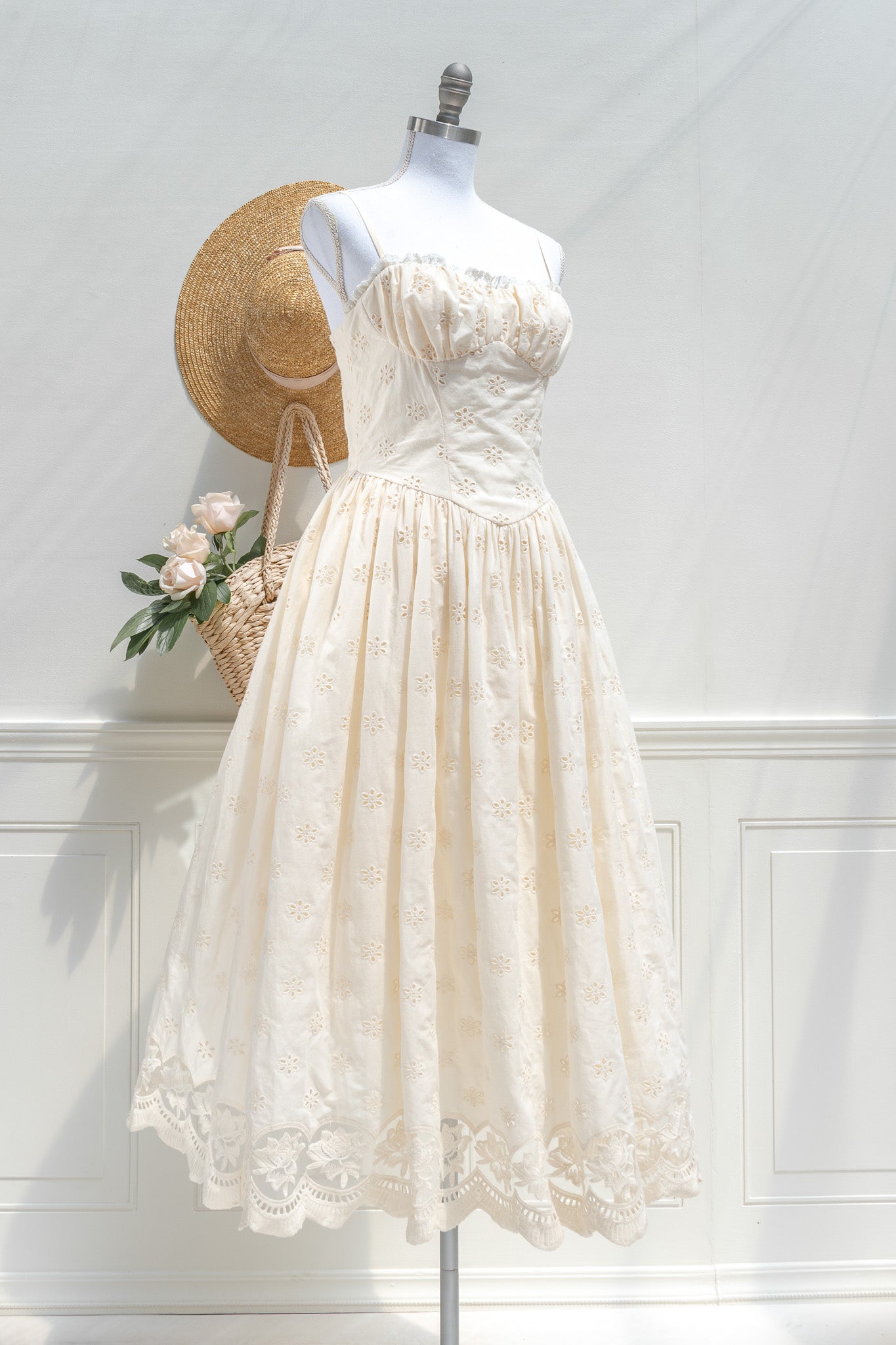 cotton tea length wedding dress Tea Length Wedding Dress Boho, Long Sleeve Floral Lace Bridal Gown Reception
