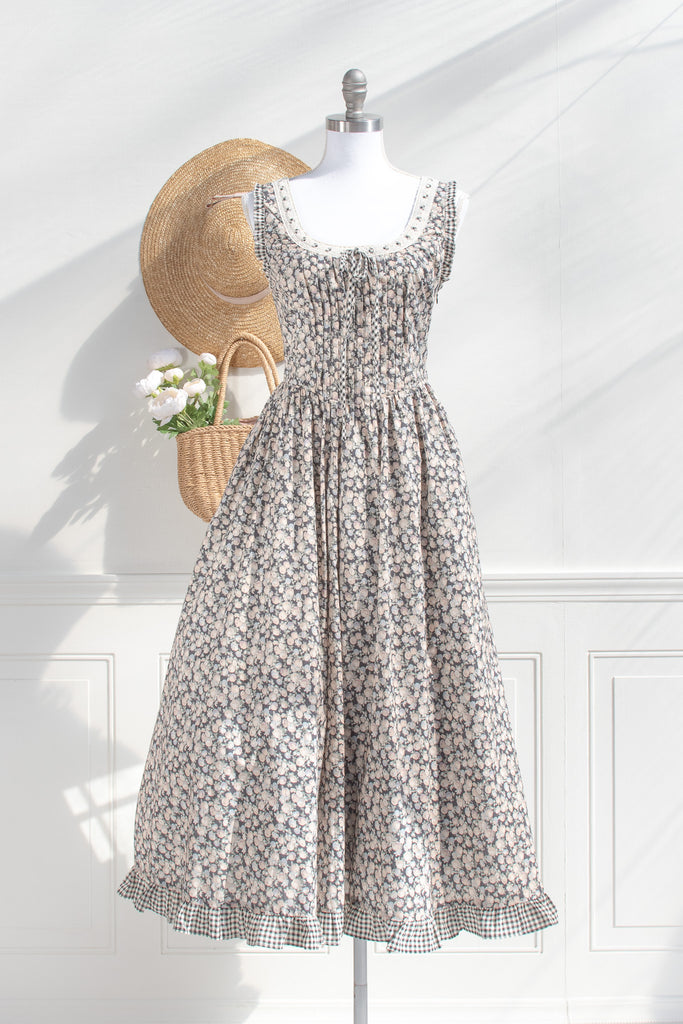 Vintage Inspired  Amantine
