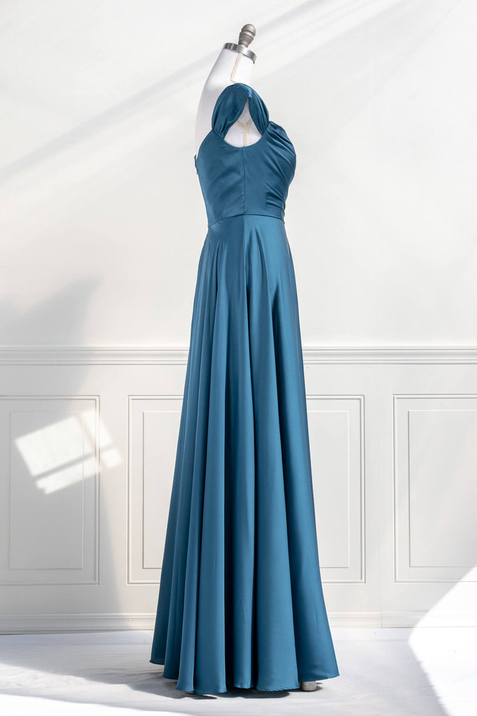 affordable pageant dress - a royal blue prom and event gown - feminine and french style fashion. side view. amantine. 
