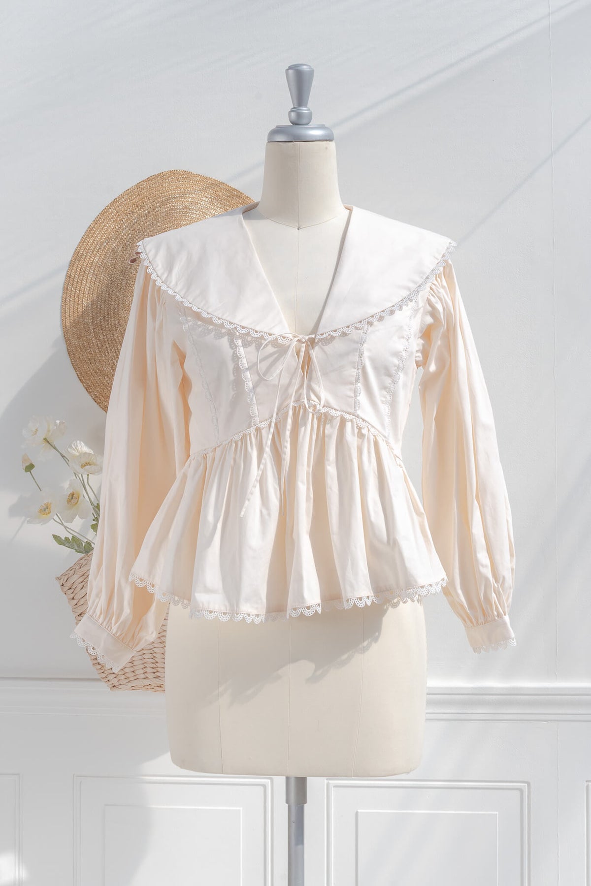 cotton poet blouse in cream with oversized lace collar — front view