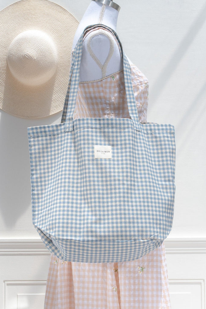 Checkered tote bag for farmer's market. french style. 