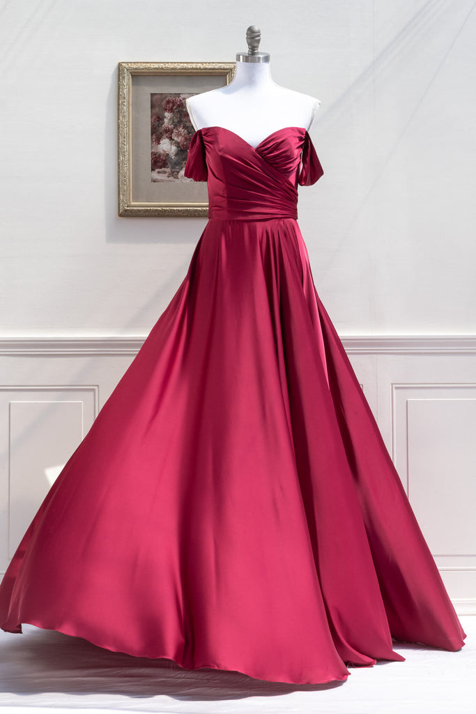 pretty prom dresses under 150. a long burgundy formal dress perfect for prom. 