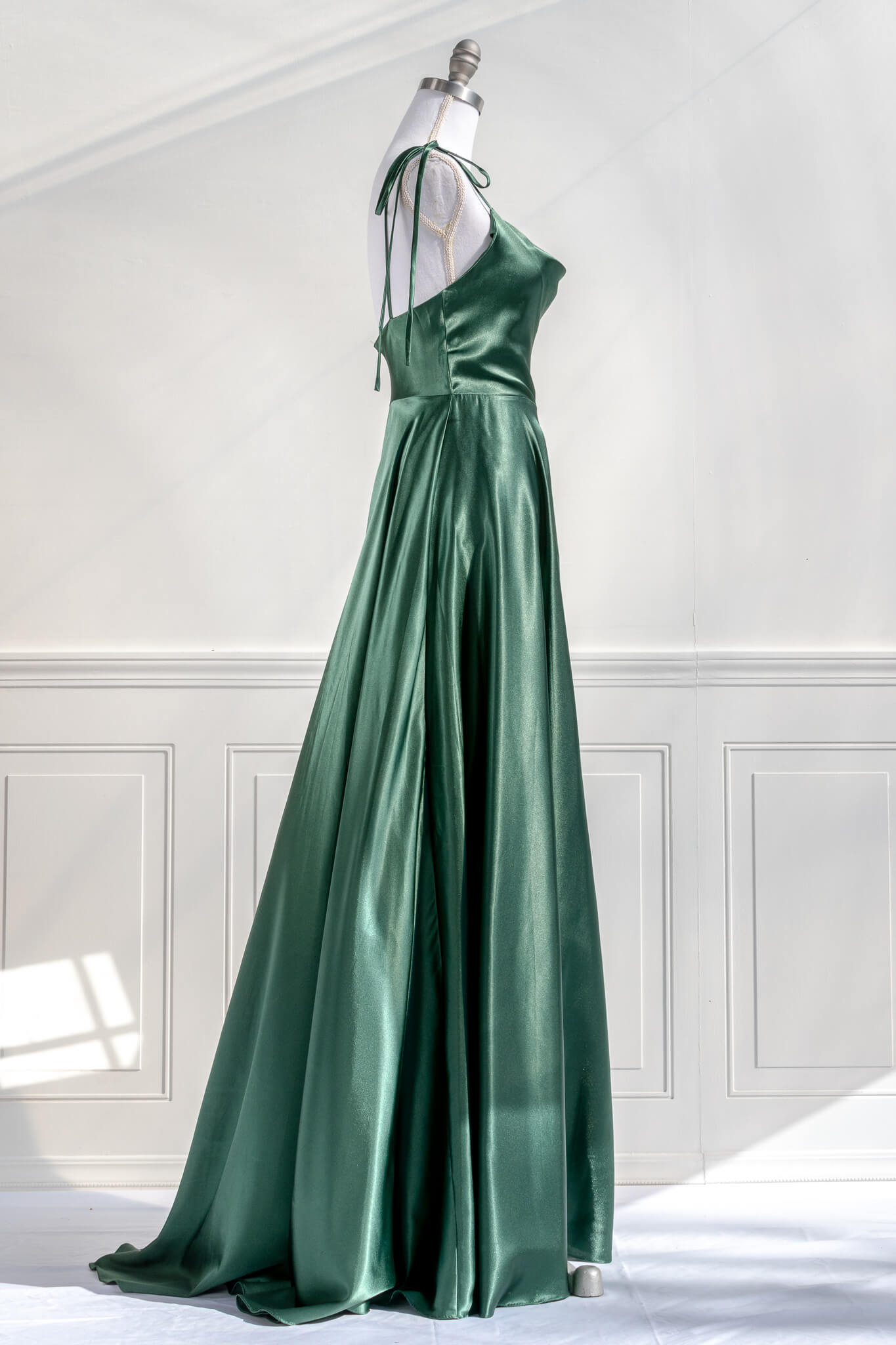 satin emerald green dress Lady Black Tie - Alice Gown - Glitter Dusted Fitted Stretch Hi slit Satin Ball Gown corset top lace up back Ever-Pretty Satin Empire Waist Maxi