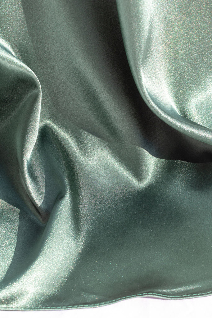 prom dresses 2023 - long satin emerald green dress - amantine french dress